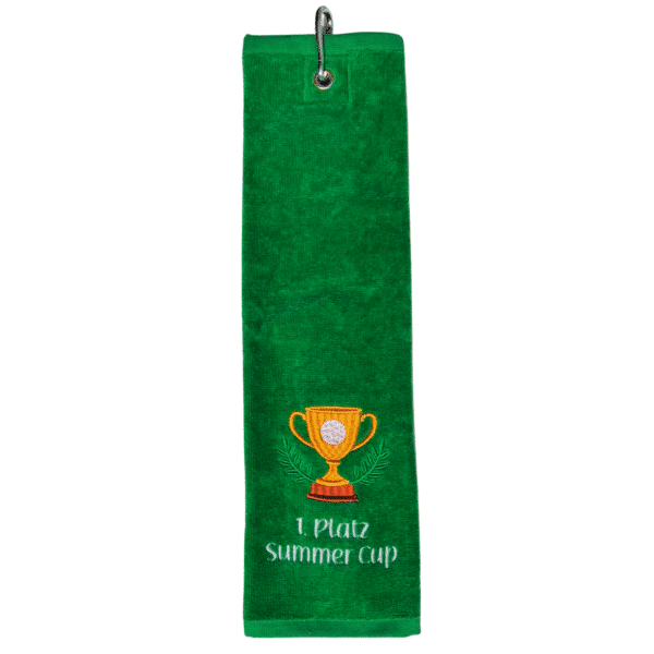 Grünes Golfhandtuch mit goldenem Pokal, Golfball, Lorbeer und Wunschtext 1. Platz Summer Cup